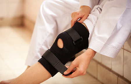 eine Knie-Bandage